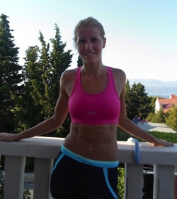 Athletin des Monats Mai 2014 Laura Kieslich.jpg Athletin des Monats Mai 2014 Laura Kieslich